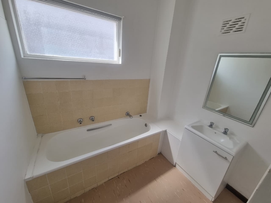 To Let 0 Bedroom Property for Rent in Sea Point Western Cape